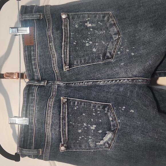 New. Judy Blue Boyfriend fit jeans - Picture 5 of 7